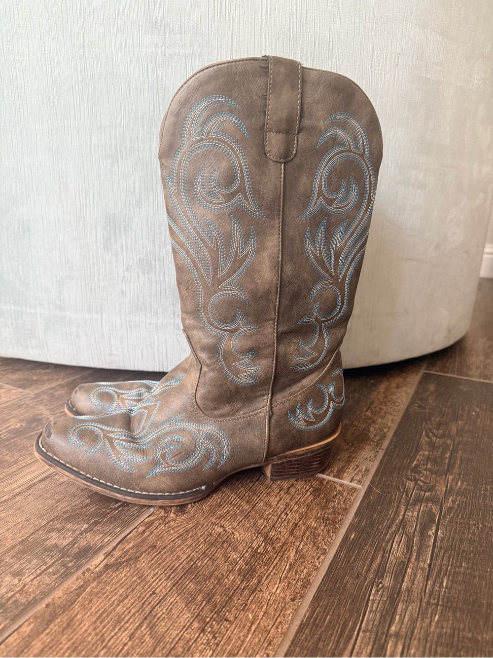 Roper Brown Leather Cowboy Boots with Blue Stitching